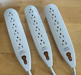 Flh600-03 Belkin Surgemaster Surge Protector 6 Outlets 3 Ft Heavy Gauge Cord 15a 125vac Flh600-03 Belkin Surgemaster Surge Protector 6 Outlets 3 Ft Heavy Gauge Cord 15a 125vac