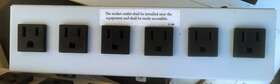 Bretford 031-9864 Lot Of 2 060-0921 Power Strip 125 Vac 12a 60hz 6 Outlet