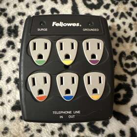 6-out Fellowes 99109 Surge Suppressor
