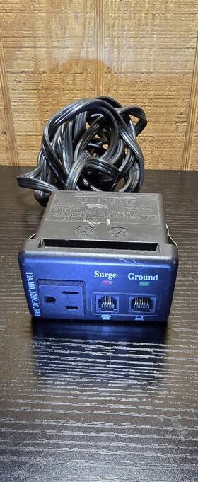 Fc-600 Furnlite Power Center Desk Outlet Surge Protector Fc-600 Furnlite Power Center Desk Outlet Surge Protector