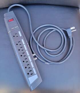 33893 Quill Surge Protector Black 7-port 7 Power Outlets/4ft Cord 33893 Quill Surge Protector Black 7-port 7 Power Outlets/4ft Cord