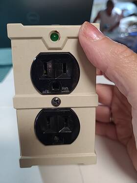 Ib3-o Tripp Lite Isoblok Voltage 400