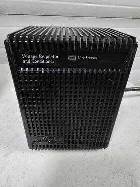 Ls0415 Tripp Lite Surge And Line Conditioner - Tested Working