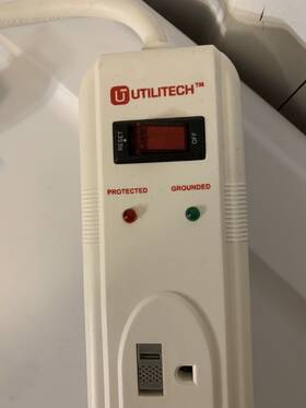 Ylpt-25a Utilitech 3109 Relocatable Power Tap Model Ylpt 25a