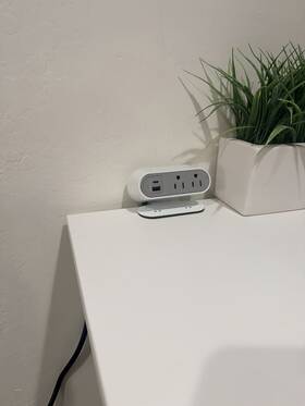 Wspc220cwh Wiremold Desktop Power Center Slim Smart Charging Mounting Usb-a And Usb-c Port