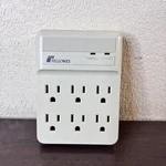 Fellowes 99003 6 Outlet Wall Mount Surge Suppressor *tested*. Fixed Price $16.44.