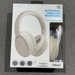Case Logic Active Noise Canceling Headphones Nib. Fixed Price $20.00.